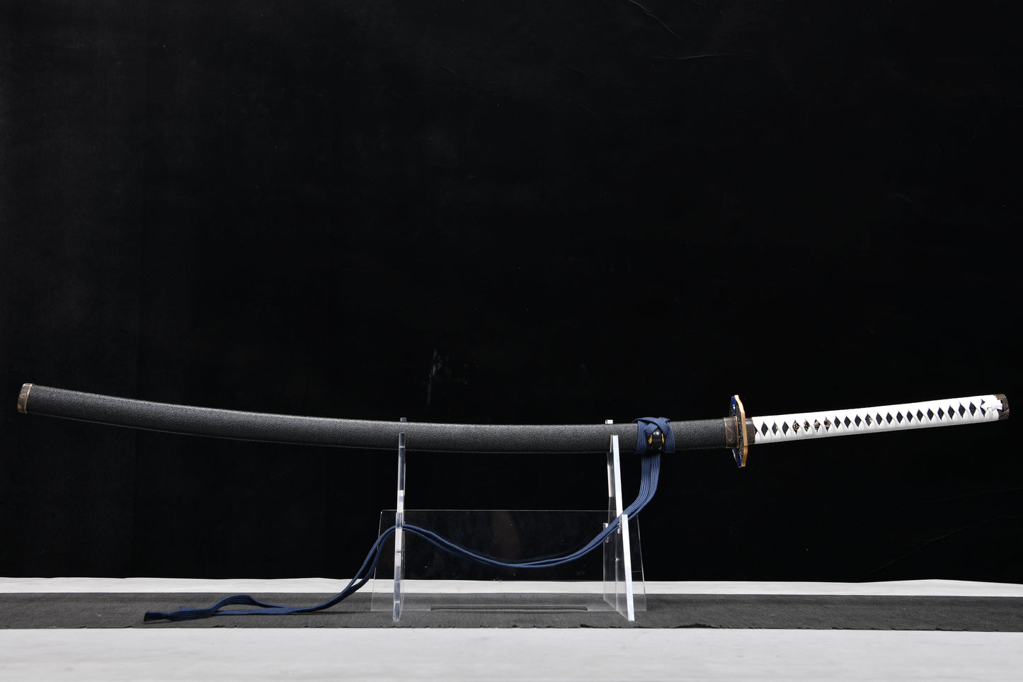 Handmade anime game merchandise, extended 51-inch T10 steel tempered blade with cross pattern grinding, gray wild greatsword samurai sword — Devil May Cry Five Enma Sword(Yamato)